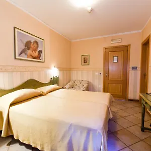 Stelle D'europa 3*, Roma Italia